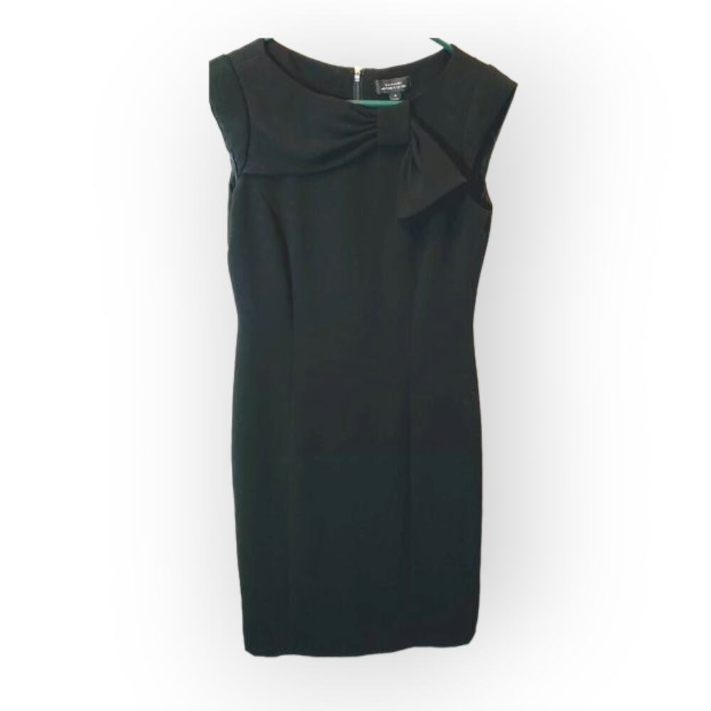TAHARI Little Black Dress Sz 4 EUC